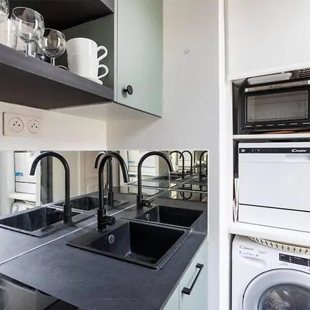 Stylish Studio For 2 Bastille