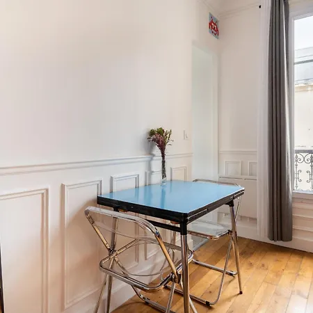 Stylish Studio For 2 Bastille Paris